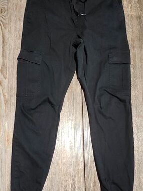 Empyre Men's Black Cargo Joggers